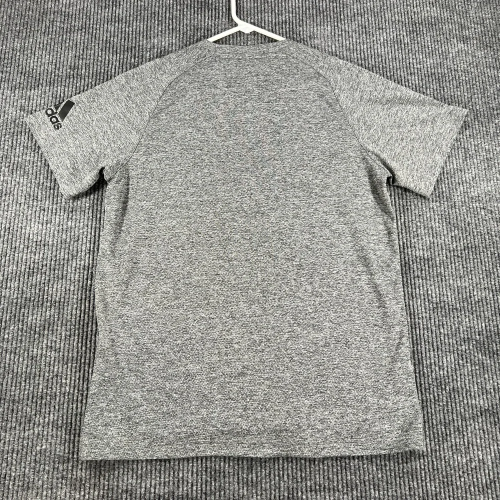 Adidas Shirt Mens Medium Gray Short Sleeve Active Workout Casual Performance